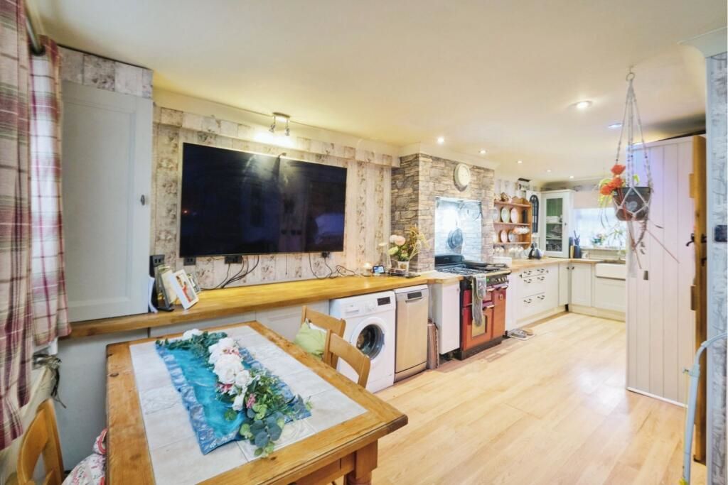 2 Ainsdale Gardens, Birmingham, West Midlands, B24 0EP