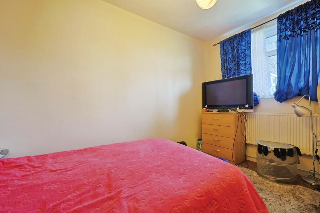 Flat 29 Drury House, Patmore Estate, London, SW8 4JJ