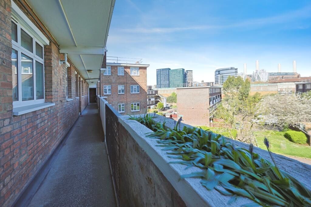 Flat 29 Drury House, Patmore Estate, London, SW8 4JJ