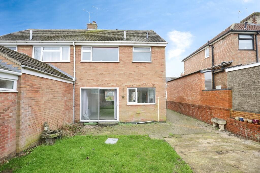 Rugby, Warwickshire, CV21 4NQ - Online Auctions