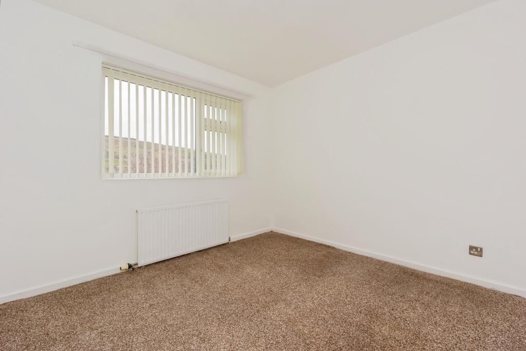 61 Kershaw Street, Glossop, Derbyshire, SK13 8NN