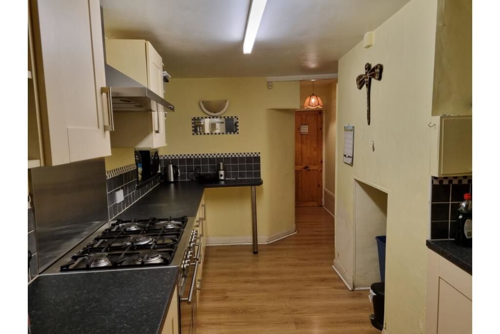 Ashfield, Nottingham, Nottinghamshire, NG17 9JB