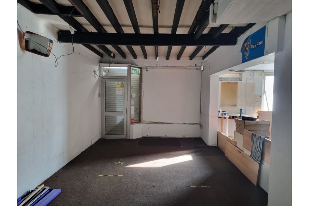 Ashfield, Nottingham, Nottinghamshire, NG17 9JB