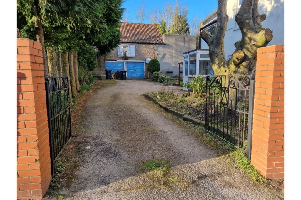 Ashfield, Nottingham, Nottinghamshire, NG17 9JB