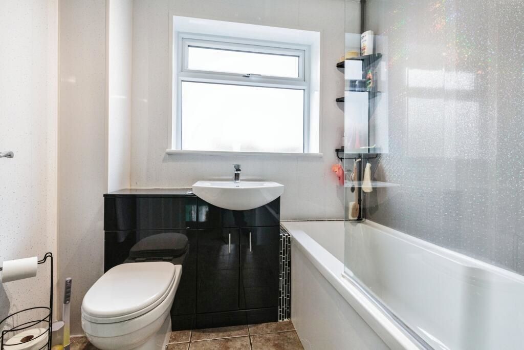 26 Creswell Avenue Ingol, Preston, Lancashire, PR2 3XY