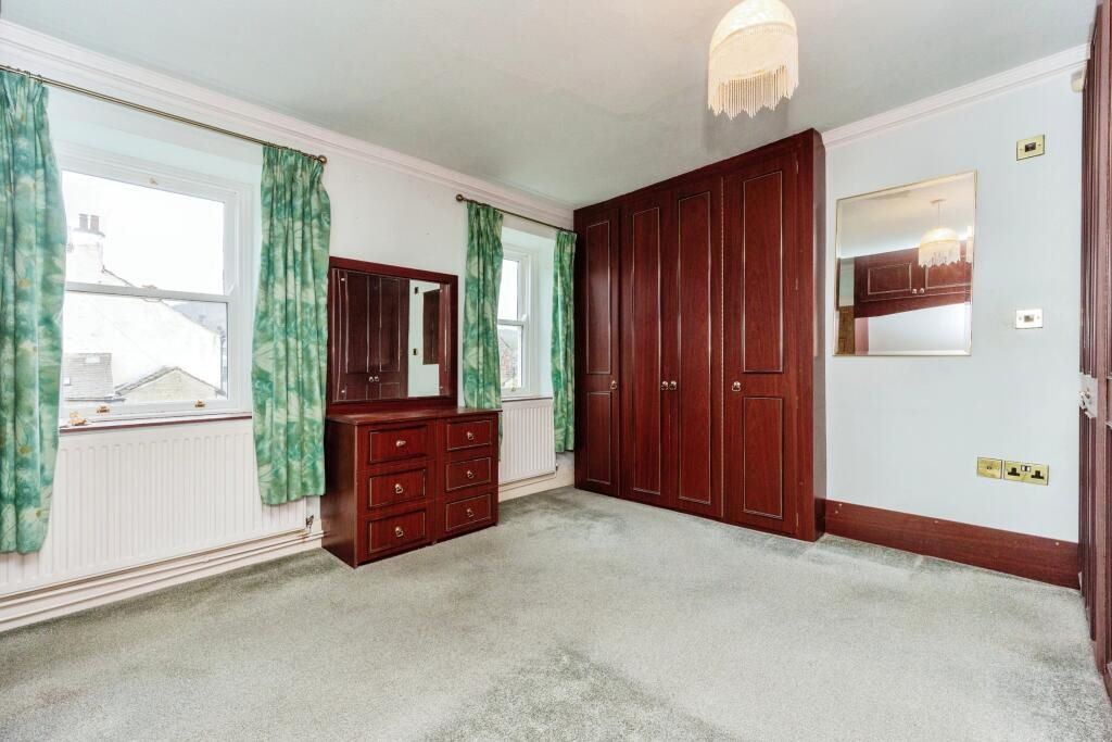 5 Hadfield Cross Hadfield, Glossop, Derbyshire, SK13 1NT