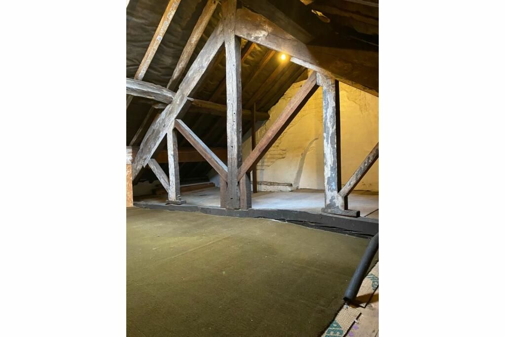 5 Hadfield Cross Hadfield, Glossop, Derbyshire, SK13 1NT