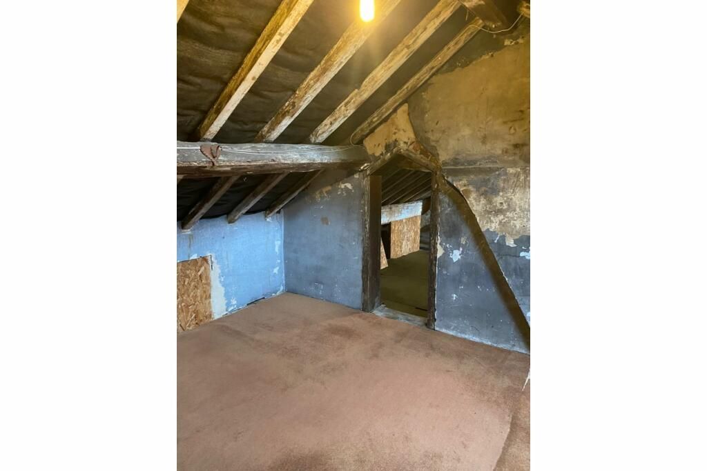 5 Hadfield Cross Hadfield, Glossop, Derbyshire, SK13 1NT