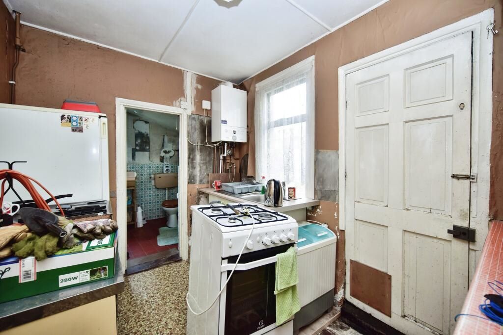 44 St. Johns Road, Gillingham, Kent, ME7 5NB