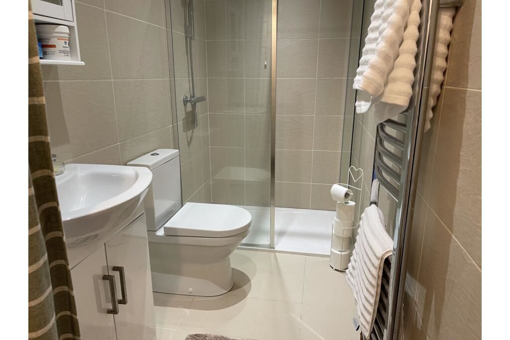 69 Thornes Lane, Wakefield, West Yorkshire, WF2 7RB