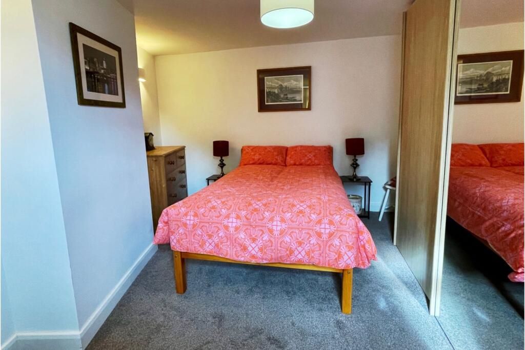 69 Thornes Lane, Wakefield, West Yorkshire, WF2 7RB