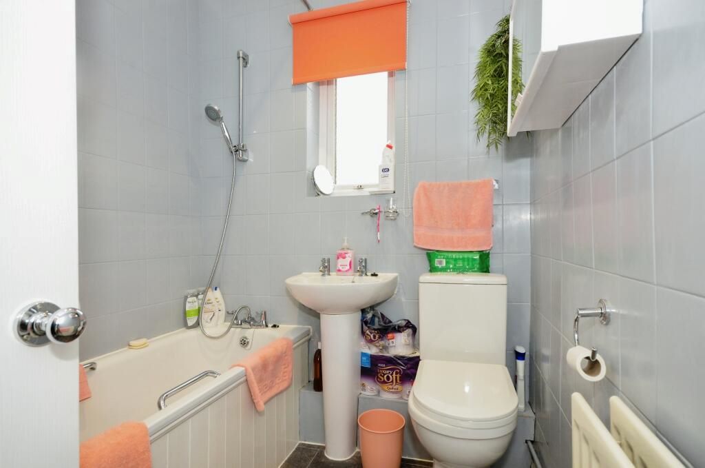 35 Eldon Avenue, Borehamwood, Hertfordshire, WD6 1NL