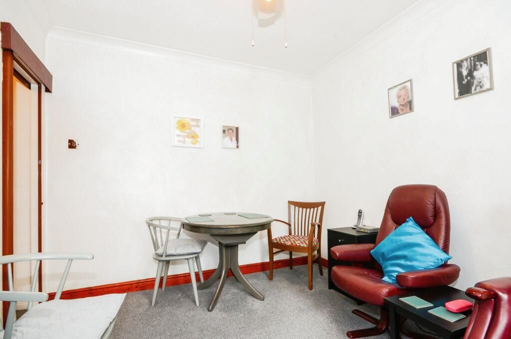 35 Eldon Avenue, Borehamwood, Hertfordshire, WD6 1NL