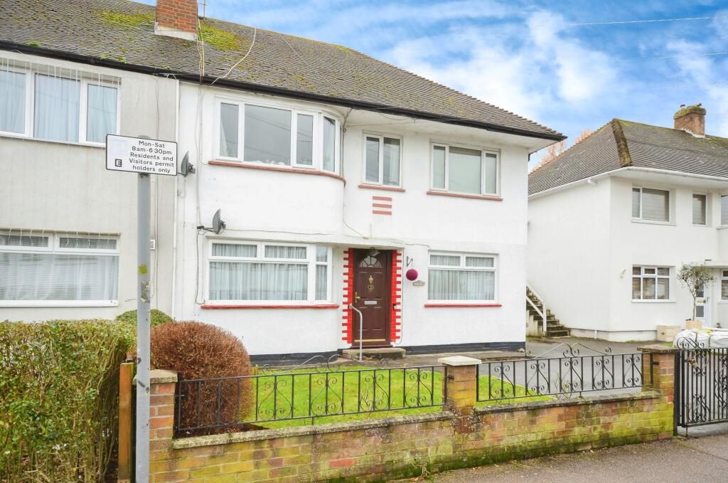 35 Eldon Avenue, Borehamwood, Hertfordshire, WD6 1NL