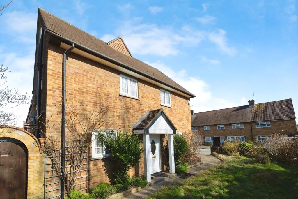 120 Elsinge Road, Enfield, Middlesex, EN1 4NU