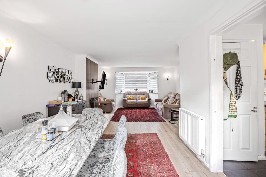 38 Whitefield Avenue, Purley, Surrey, CR8 4BJ