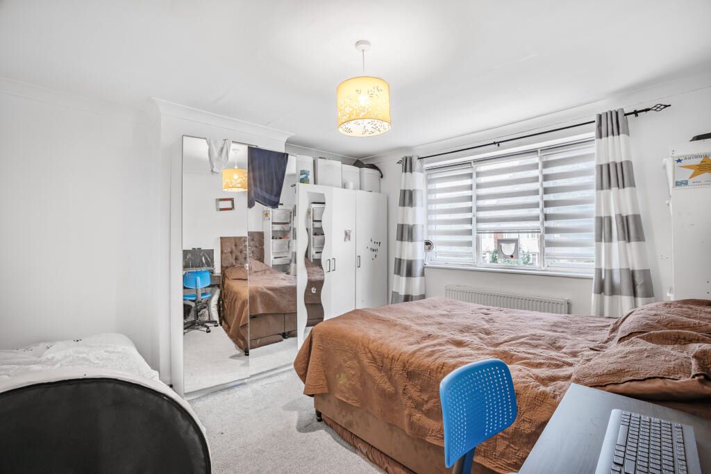 38 Whitefield Avenue, Purley, Surrey, CR8 4BJ