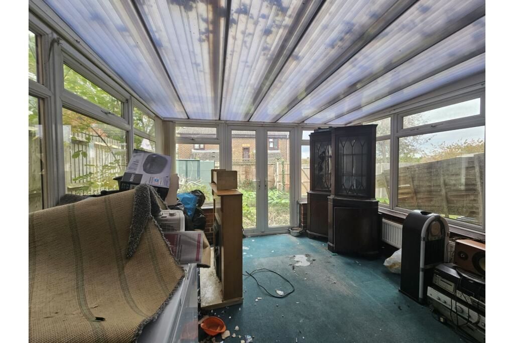 Holliers Hill, Bexhill-on-Sea, East Sussex, TN40 2DR - Online Auctions