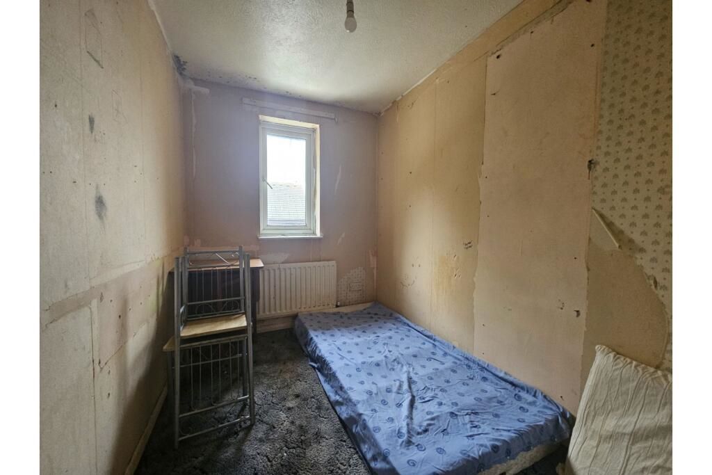 Holliers Hill, Bexhill-on-Sea, East Sussex, TN40 2DR - Online Auctions