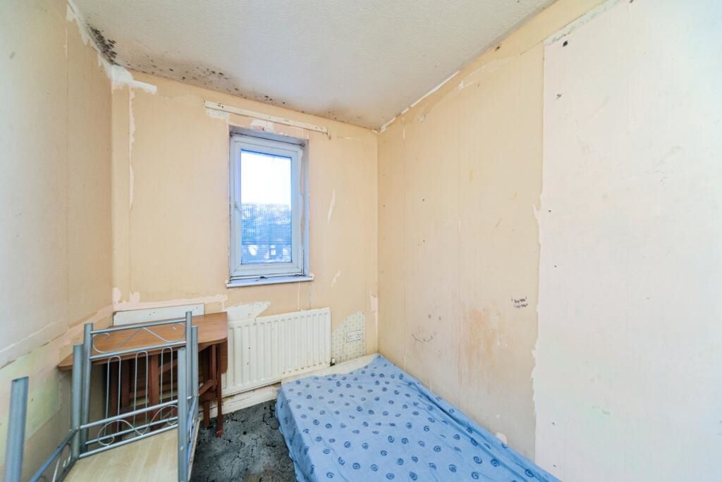 Holliers Hill, Bexhill-on-Sea, East Sussex, TN40 2DR - Online Auctions