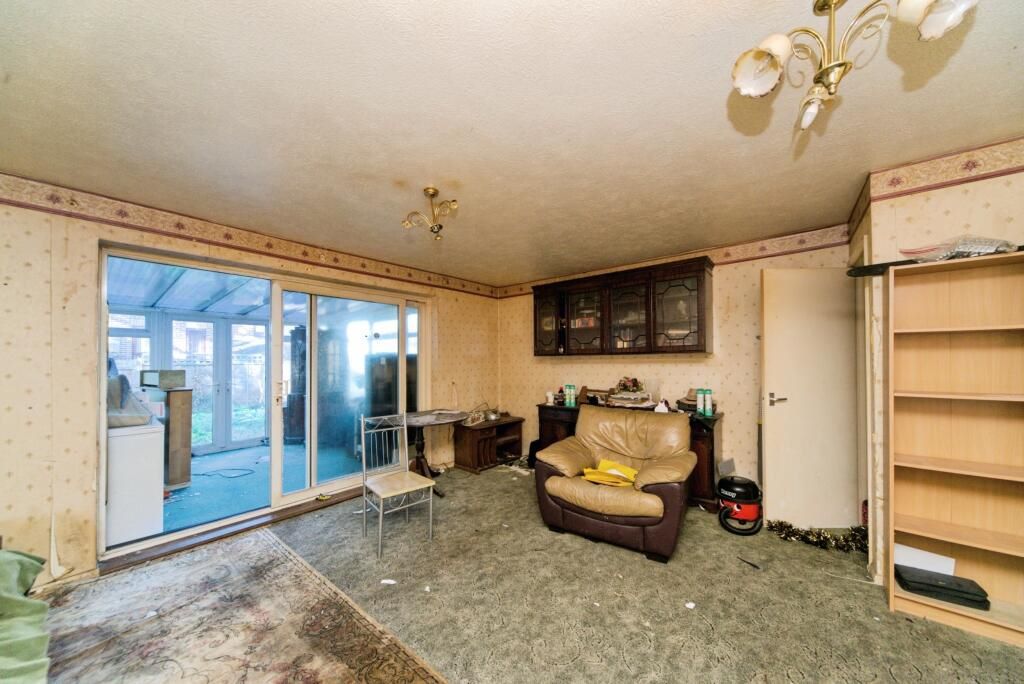 Holliers Hill, Bexhill-on-Sea, East Sussex, TN40 2DR - Online Auctions