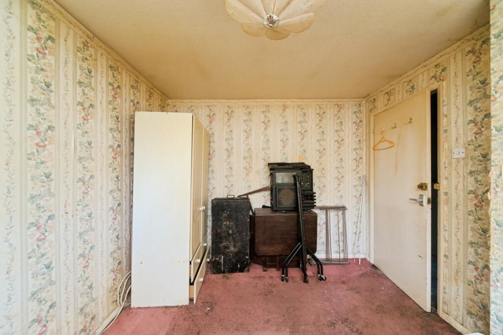 Holliers Hill, Bexhill-on-Sea, East Sussex, TN40 2DR - Online Auctions