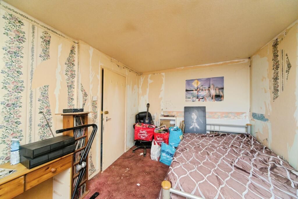 Holliers Hill, Bexhill-on-Sea, East Sussex, TN40 2DR - Online Auctions