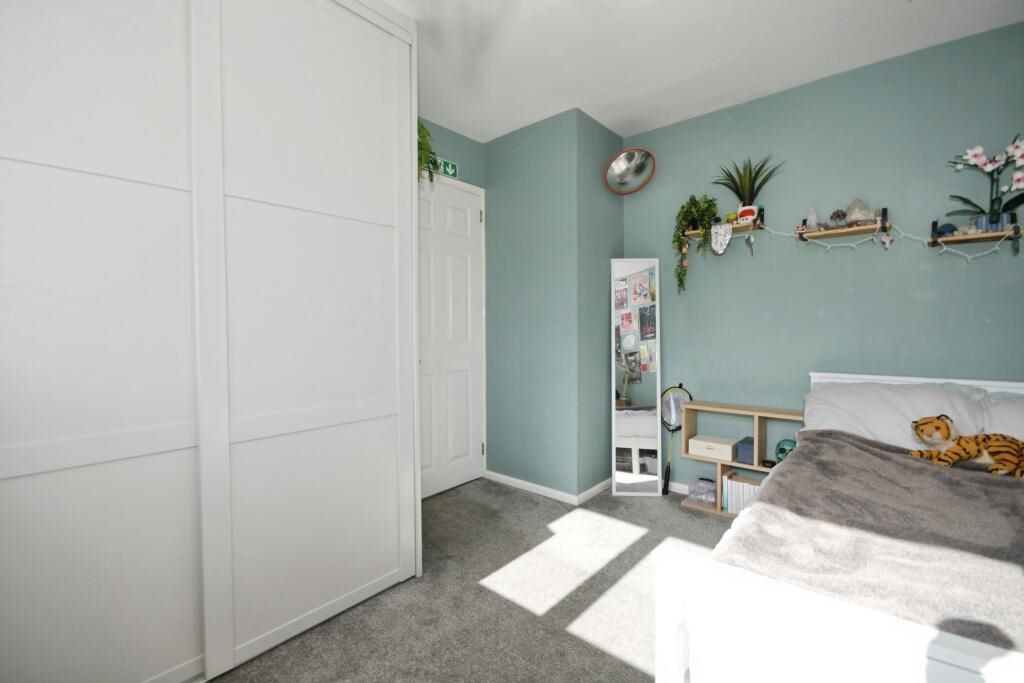 Dronfield, Derbyshire, S18 1TE - Online Auctions