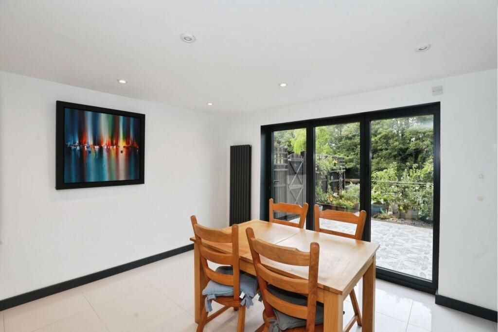 Crewe, Cheshire, CW2 7RJ - Online Auctions