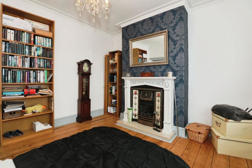 Crewe, Cheshire, CW2 7RJ - Online Auctions