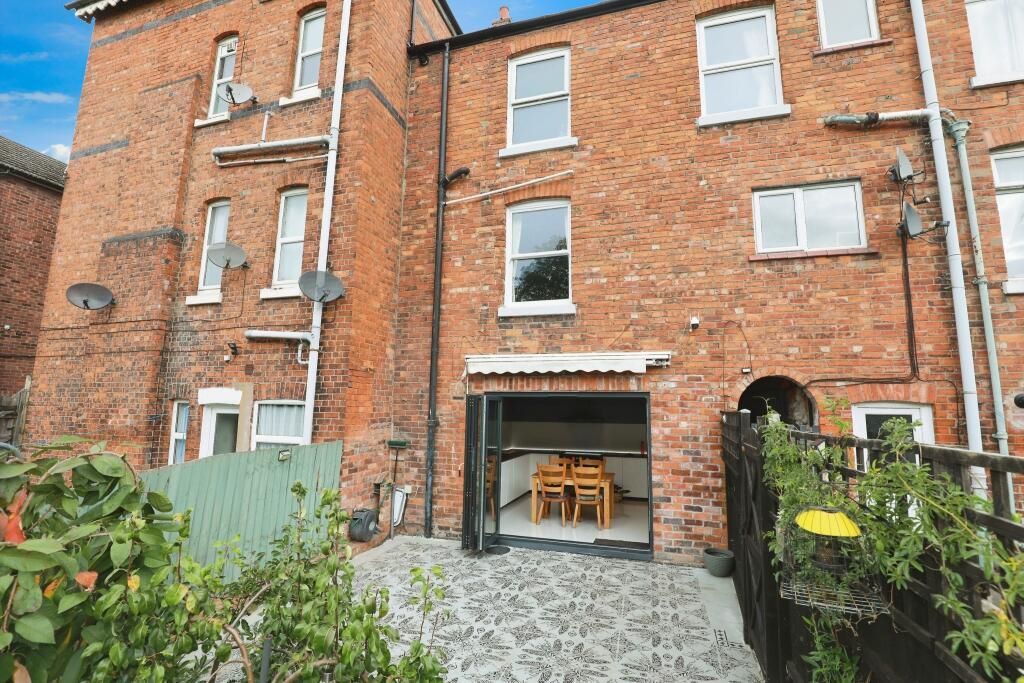 Crewe, Cheshire, CW2 7RJ - Online Auctions