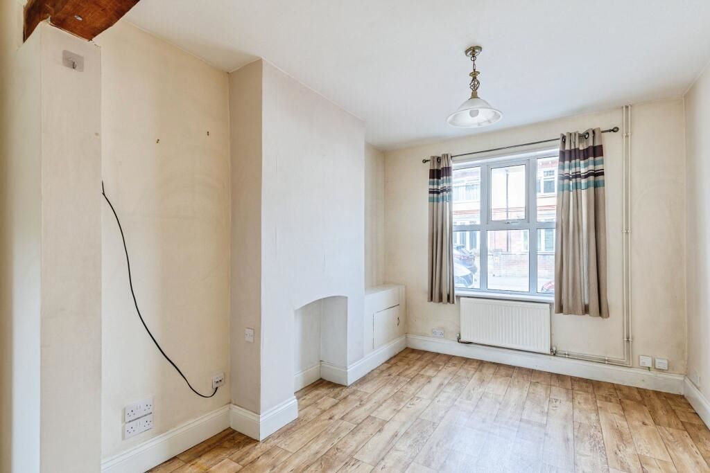 16 Upper Queen Street, Rushden, Northamptonshire, NN10 0BA