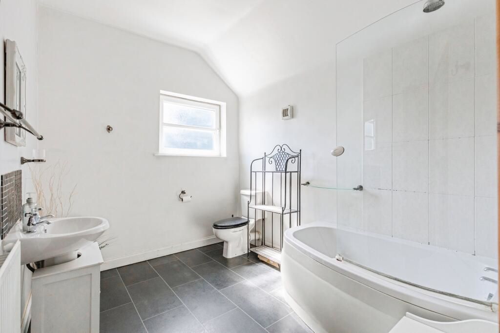 16 Upper Queen Street, Rushden, Northamptonshire, NN10 0BA