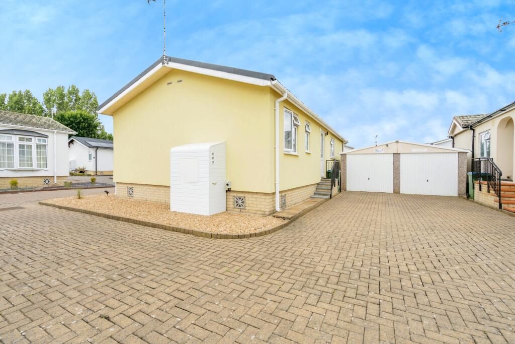 12a Churt Drive Poplars Court, Bognor Regis, West Sussex, PO22 9SY