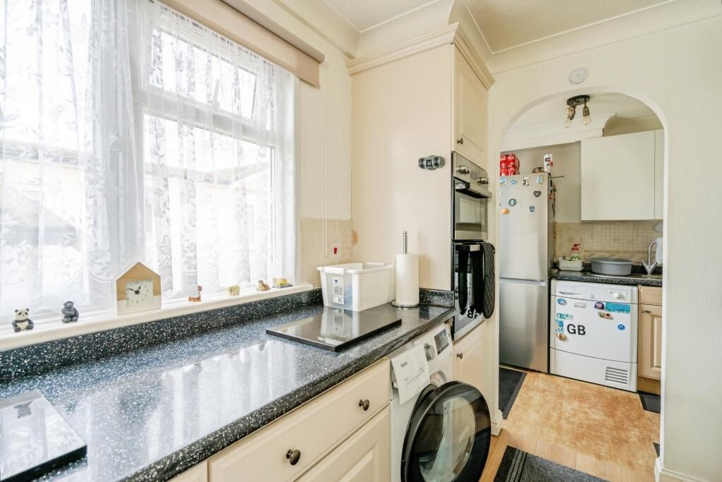 12a Churt Drive Poplars Court, Bognor Regis, West Sussex, PO22 9SY