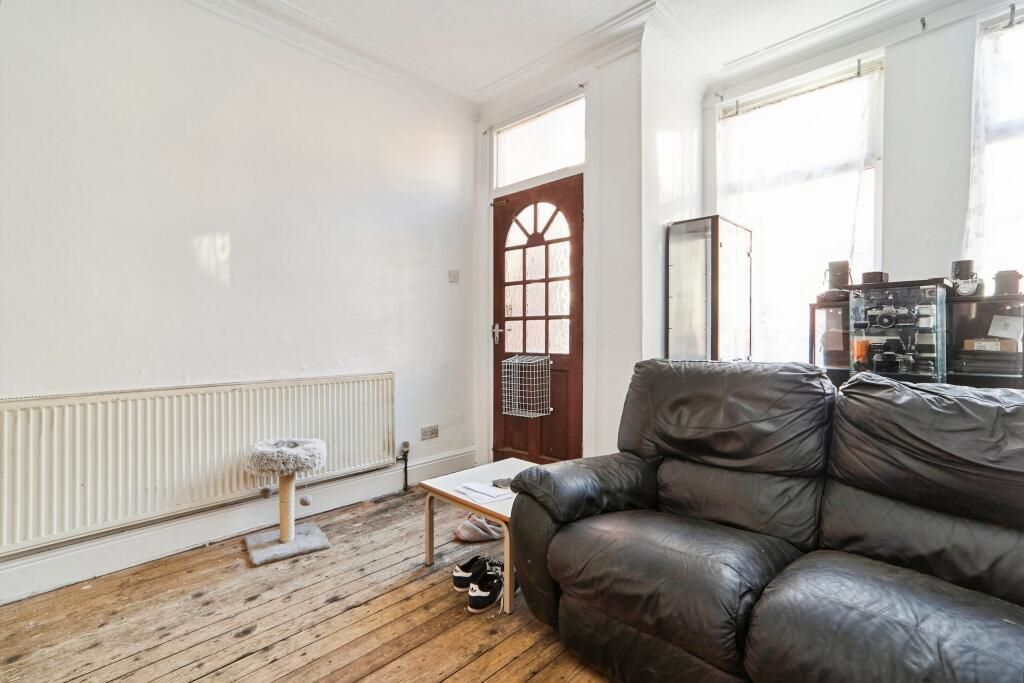 5 Broughton Avenue, Leeds, West Yorkshire, LS9 6BD