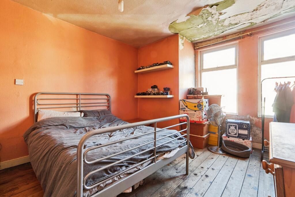 5 Broughton Avenue, Leeds, West Yorkshire, LS9 6BD