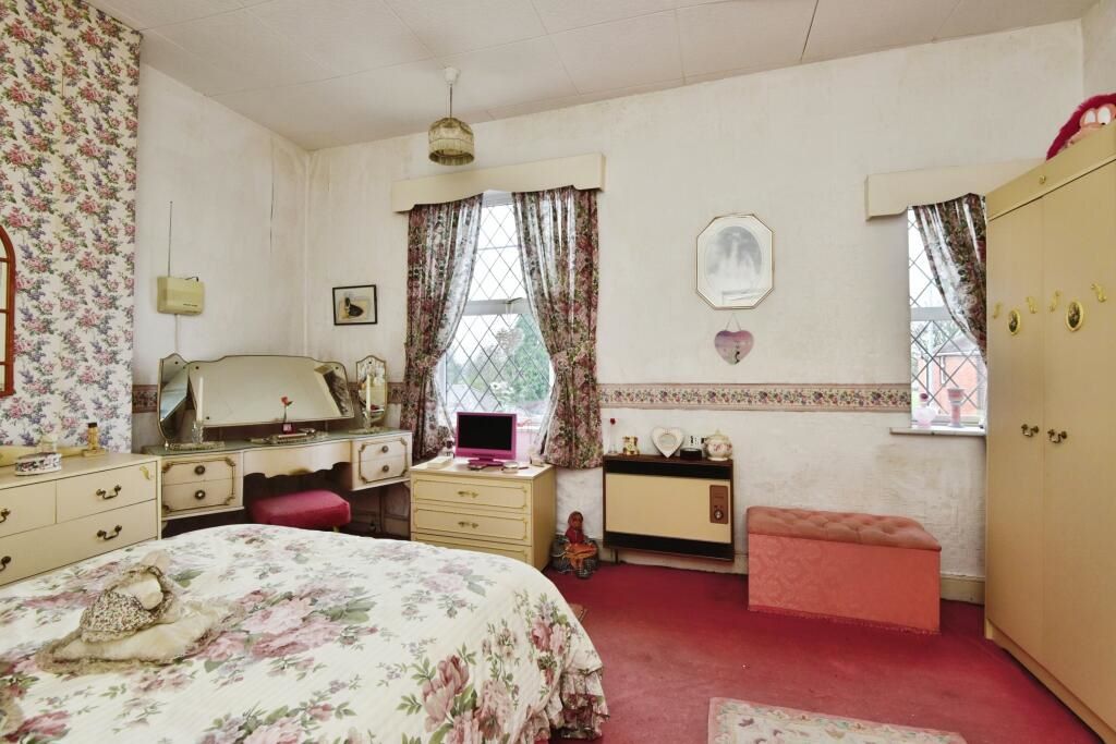 Trent, Staffordshire, ST2 8JX