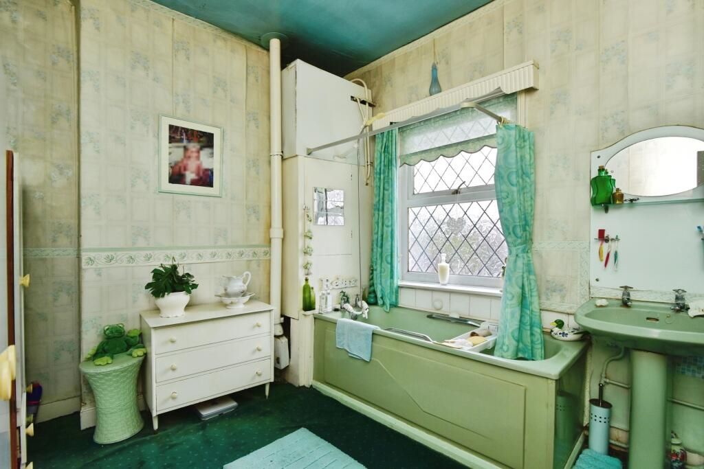 Trent, Staffordshire, ST2 8JX