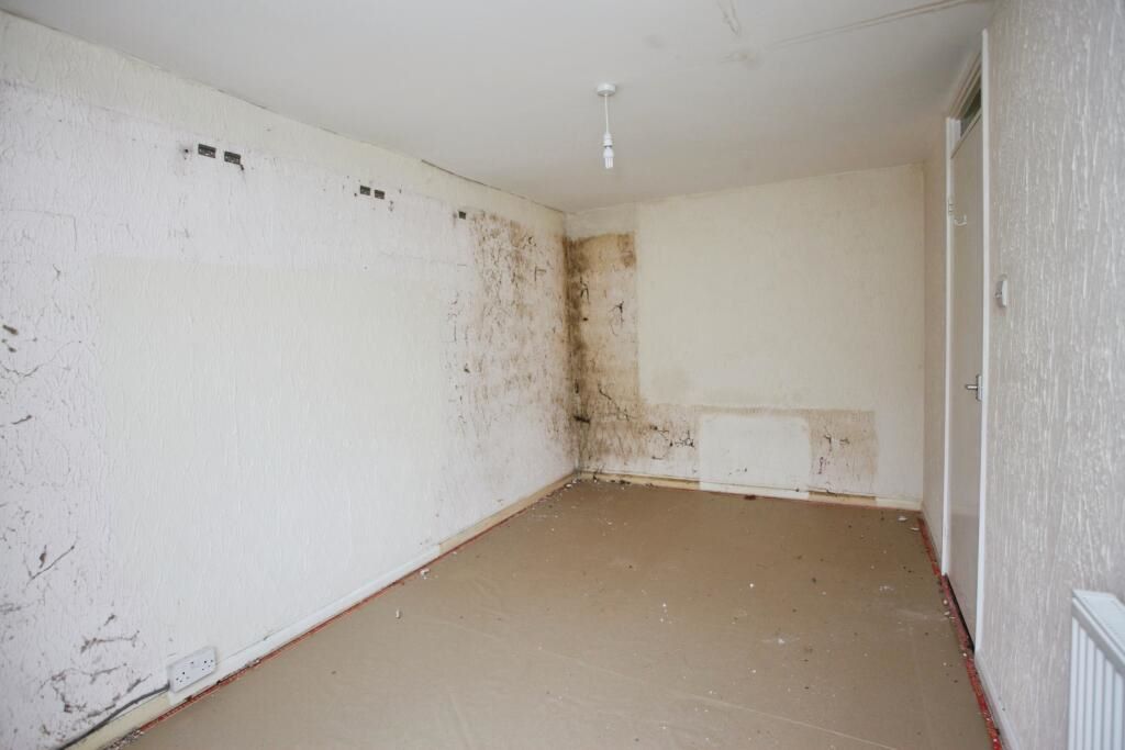 10 Wool Pitch Greenmeadow, Cwmbran, Gwent, NP44 4LH