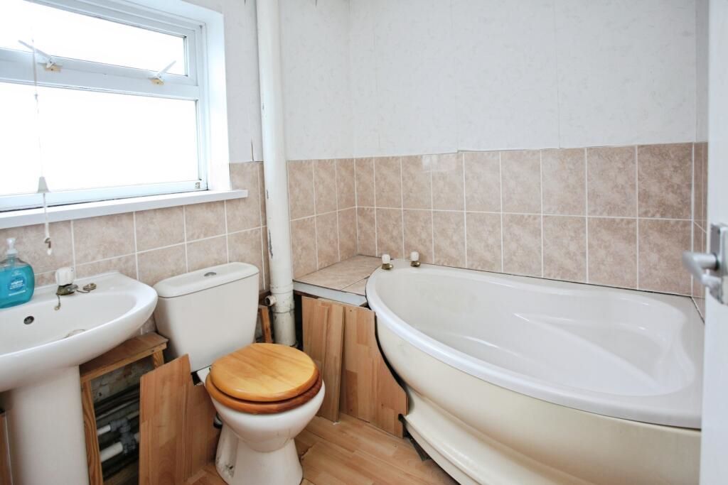 10 Wool Pitch Greenmeadow, Cwmbran, Gwent, NP44 4LH