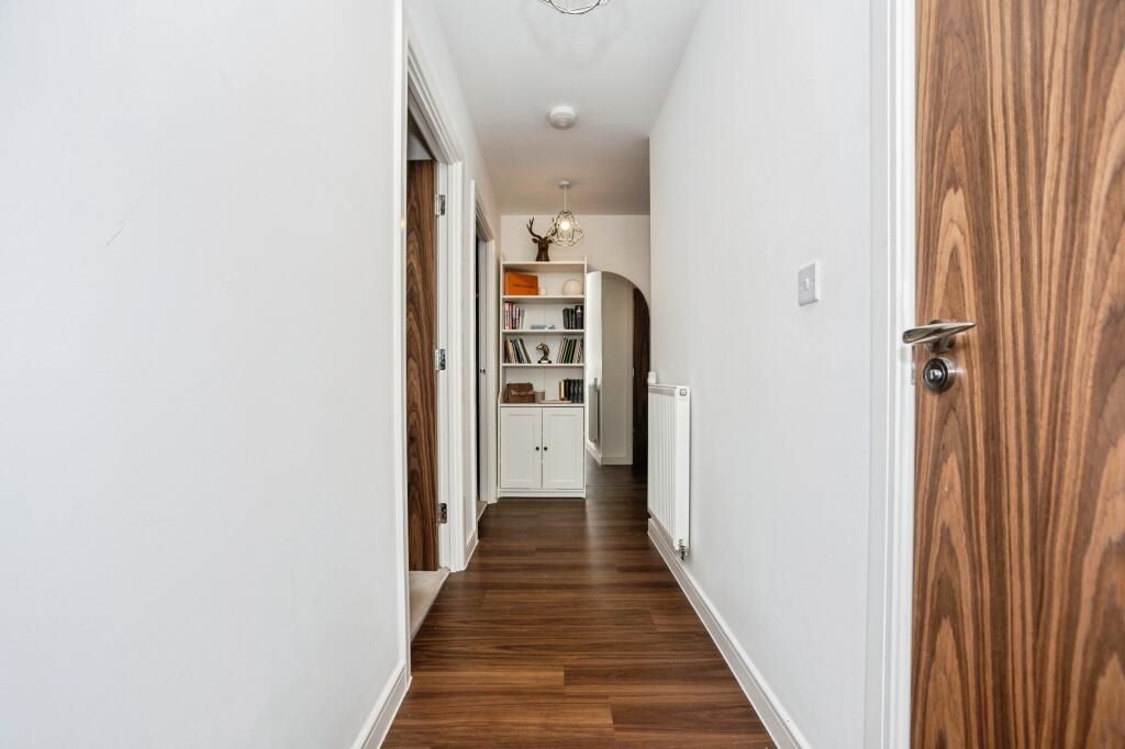 1 Dovestone Close West Thurrock, Grays, Essex, RM20 3DF