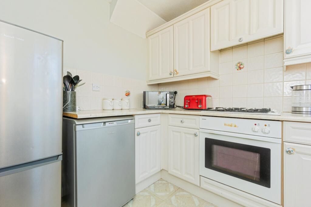 35 Pearly Bank, Oldham, Lancashire, OL1 4PQ