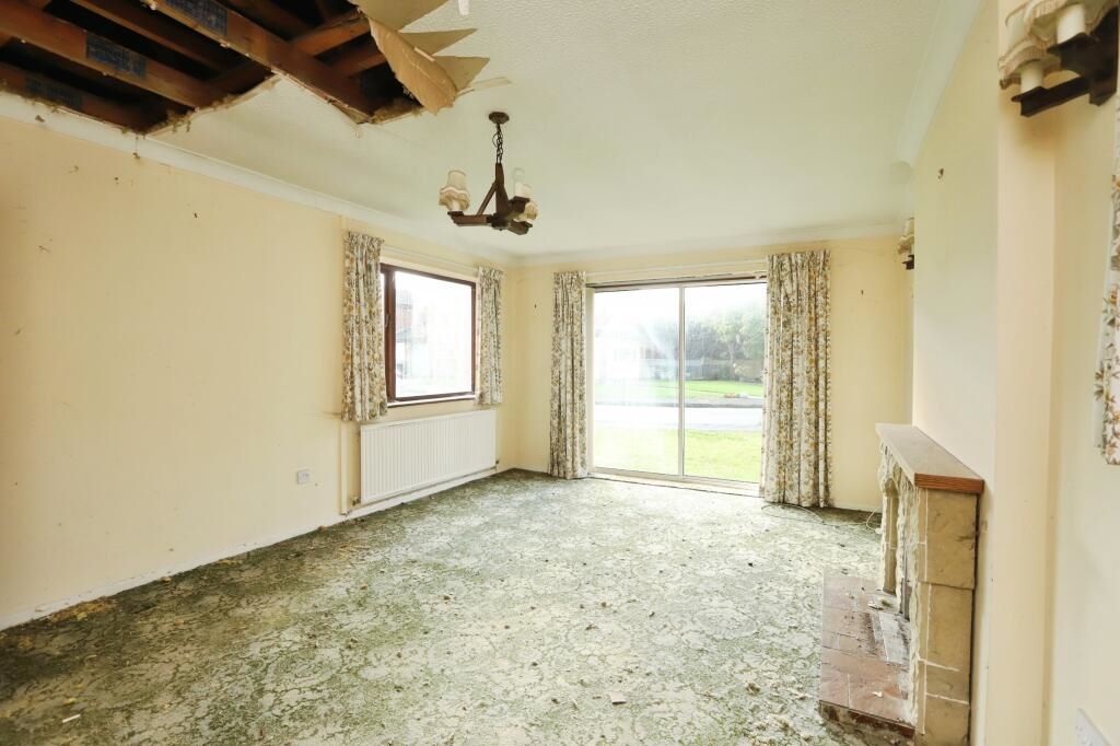 Dee, Wrexham, Clwyd, LL13 0DZ