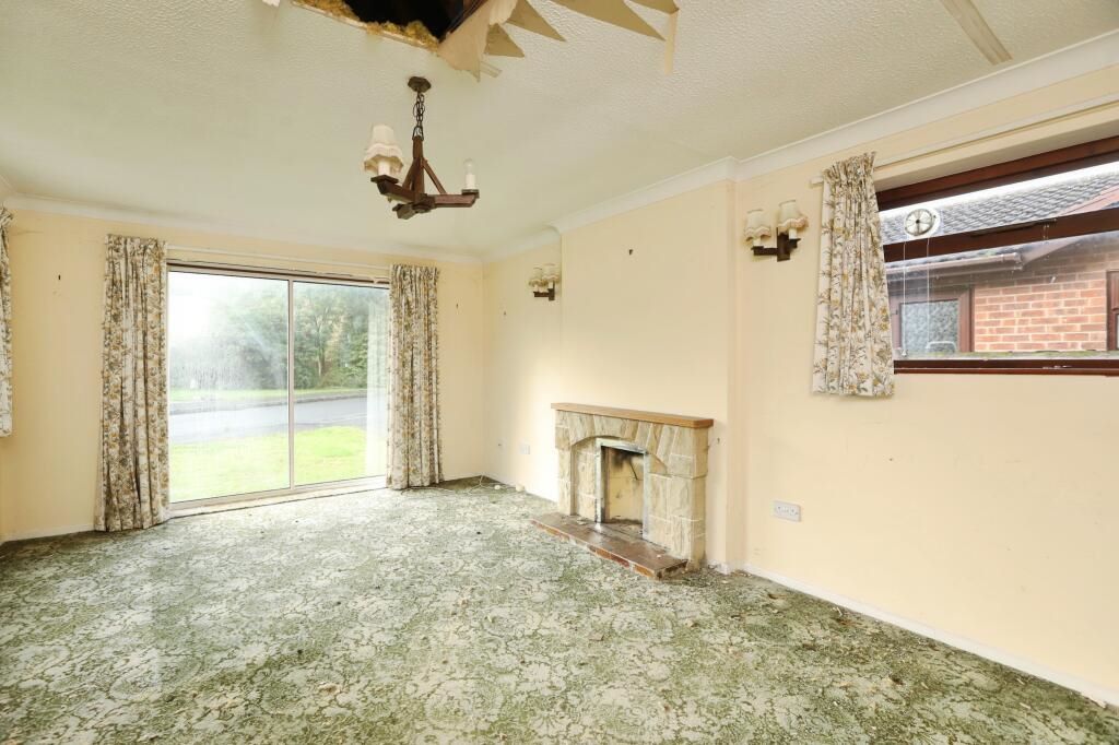 Dee, Wrexham, Clwyd, LL13 0DZ