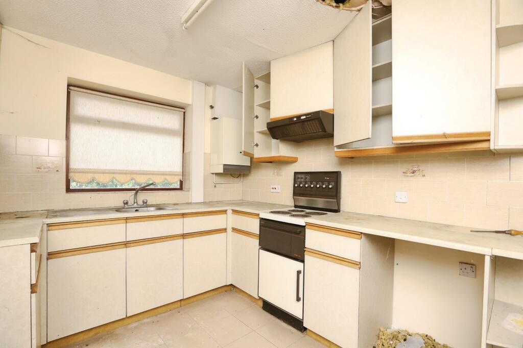 Dee, Wrexham, Clwyd, LL13 0DZ