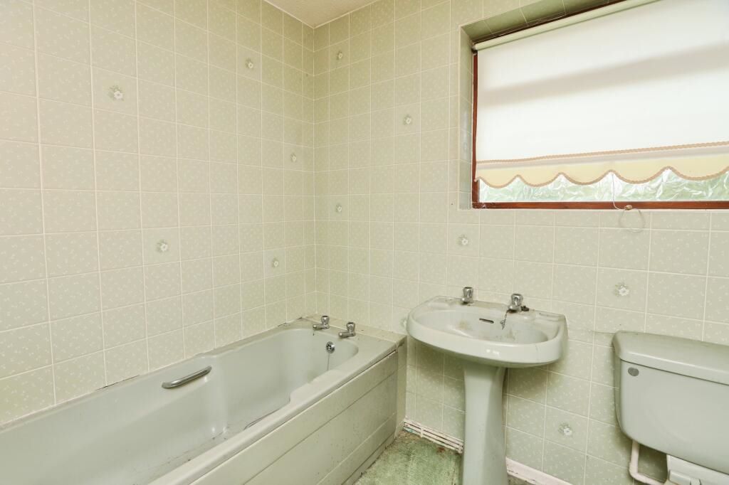 Dee, Wrexham, Clwyd, LL13 0DZ