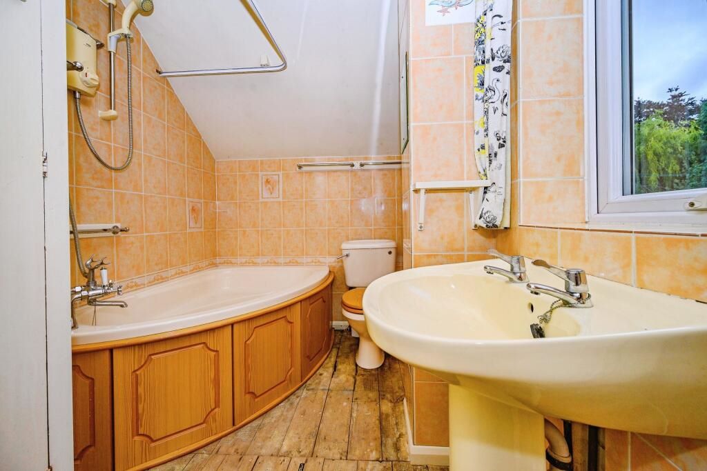 315 Luton Road, Harpenden, Hertfordshire, AL5 3LW