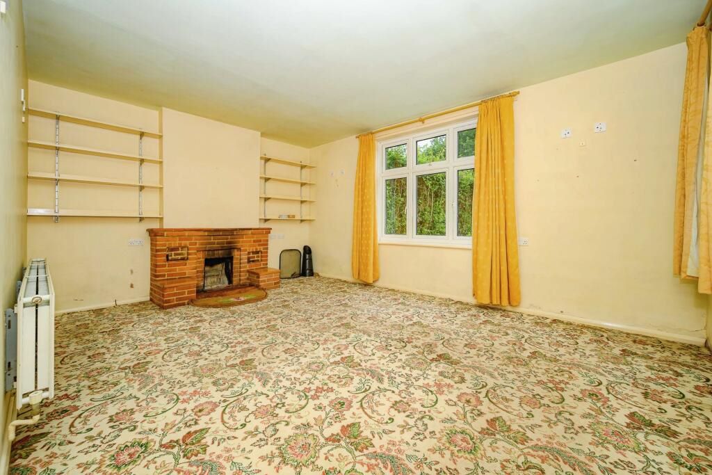 315 Luton Road, Harpenden, Hertfordshire, AL5 3LW