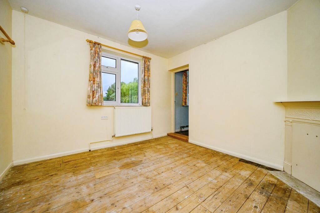 315 Luton Road, Harpenden, Hertfordshire, AL5 3LW